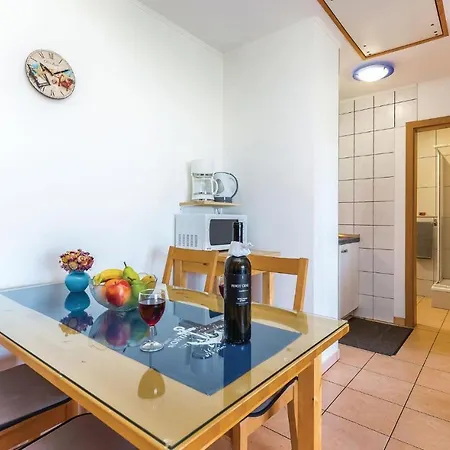 Lovely In With Kitchen Apartment Jadranovo
